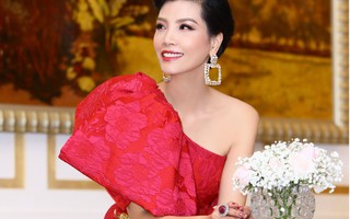 Cựu siêu mẫu Vũ Cẩm Nhung gợi ý chọn đầm diện Tết