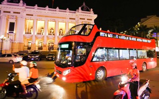 Hà Nội chính thức chạy tuyến buýt 2 tầng mui trần vào buổi tối