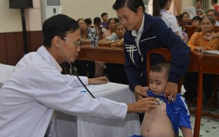 Khám, phẫu thuật tim bẩm sinh miễn phí cho trẻ em nghèo