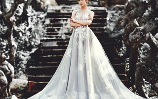 'Cô dâu' Nguyễn Oanh lộng lẫy với váy cưới đính pha lê