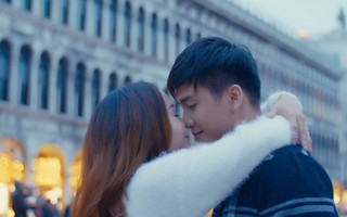 Tô Minh Đức và Nguyễn Ngọc Anh hôn nhau say đắm ở Venice trong MV mới 