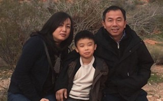 Bà mẹ Việt được cấp visa sang Mỹ gặp con lần cuối 