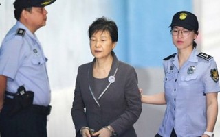 Tòa án Tối cao Hàn Quốc yêu cầu xử lại tội hối lộ của bà Park Geun Hye