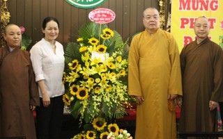 Hội LHPN Việt Nam chúc mừng Giáo hội Phật Giáo mùa Phật Đản 2017