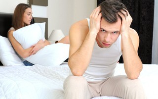 Bệnh khó nói khiến chồng bỗng lười ái ân vợ