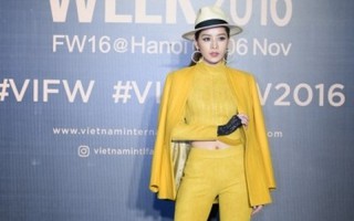 Dàn hoa hậu, á hậu 'đổ bộ' Tuần lễ thời trang Quốc tế Việt Nam