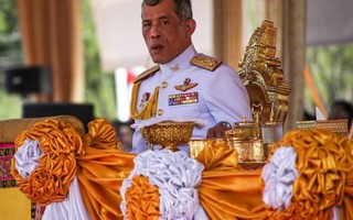 Người kế vị ngai vàng gây tranh cãi của hoàng gia Thái Lan