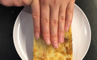 ‘Cân đo đong đếm’ khẩu phần ăn bằng … ngón tay
