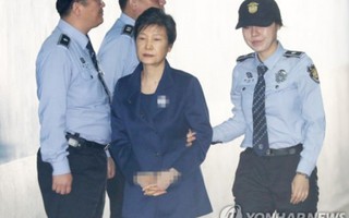 Cựu Tổng thống Park Geun-hye bị giam thêm 6 tháng