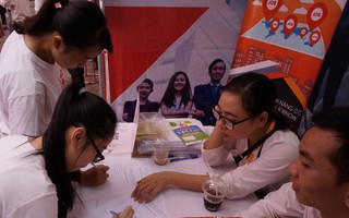 936 cơ hội việc làm cho sinh viên ĐHQG Hà Nội trong Ngày hội tư vấn hướng nghiệp