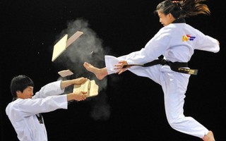 Mãn nhãn với vũ điệu Taekwondo của 'Những chú hổ Hàn Quốc'