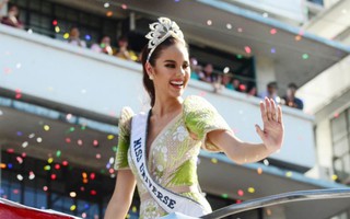 'Biển người' đón Hoa hậu Hoàn vũ Catriona Gray trở về quê nhà Philippines