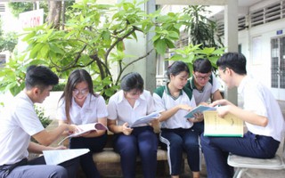 Thi THPT quốc gia: Học sinh TPHCM tổng ôn tập “nước rút” 