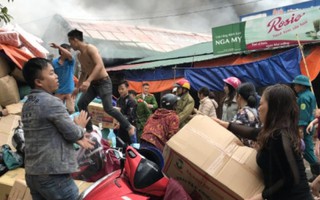 Cháy chợ Vinh: Một người bị thương, thiệt hại hàng tỉ đồng