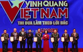 Chương trình ‘Vinh quang Việt Nam’ 2019 tôn vinh 19 tập thể, cá nhân