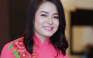 Ca sĩ Đinh Trang hát ở trường cũ run hơn trên sân khấu Sao Mai