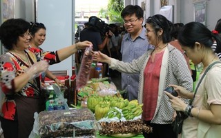 'Phiên chợ xanh tử tế' hấp dẫn người Sài Gòn