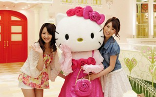 Lạc vào “đại bản doanh” mèo Hello Kitty