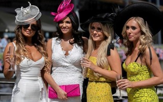 Ngắm những chiếc mũ độc đáo tại lễ hội đua ngựa Royal Ascot