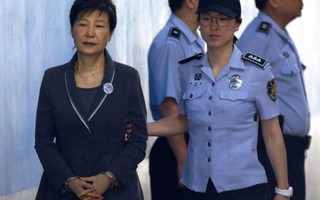 Bà Park Geun-hye bị yêu cầu mức án 12 năm tù vì nhận hối lộ ở Cơ quan tình báo
