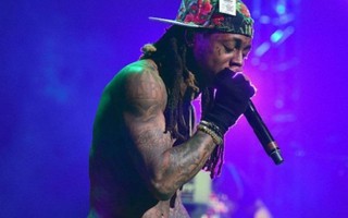 Rapper Lil Wayne nhập viện vì co giật