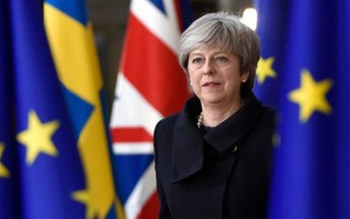 11 bộ trưởng Anh muốn bà Theresa May từ chức thủ tướng