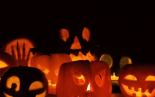 Làm đèn lồng ‘ma quái’ từ trái cây chào đón Halloween 