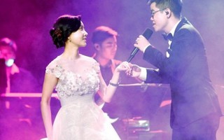 Đinh Mạnh Ninh tỏ tình với Han Min Chae trên sân khấu