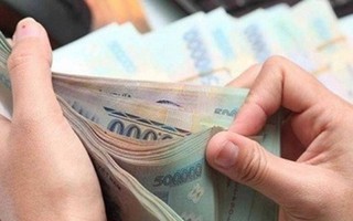 Đắk Lắk: Đình chỉ công tác nữ Hiệu trưởng bớt tiền hỗ trợ học sinh vùng khó khăn