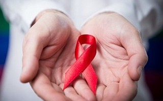 Vì sao dải ruy băng đỏ gắn với căn bệnh thế kỷ HIV/AIDS