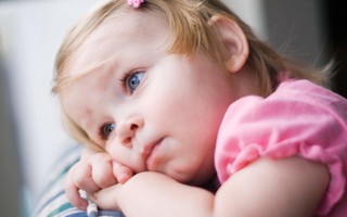 8 dấu hiệu nhận biết bé bị stress 