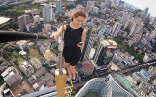 “Lạnh gáy” khi xem những ảnh selfie nguy hiểm nhất thế giới
