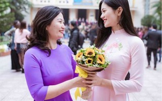 Miss Photo Vũ Hương Giang, ca sĩ Thanh Thanh xúc động với kỷ niệm về thầy cô