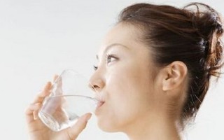 Những sai lầm về chuyện uống nước