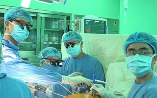 200 bệnh nhân được phẫu thuật tim không cần mở toàn bộ xương ức