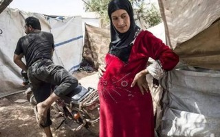 Các bà bầu Syria khốn khổ vì chiến tranh