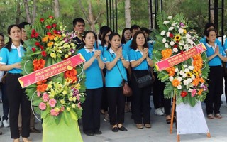 TƯ Hội LHPN Việt Nam về nguồn, dâng hương tại Hà Tĩnh, Quảng Bình, Quảng Trị, Nghệ An