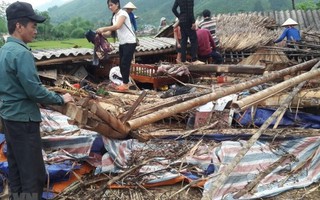 Lào Cai: Lốc xoáy, lũ quét tàn phá 121 nhà dân