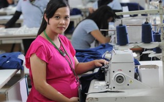 Cần đảm bảo việc làm cho lao động nữ sau thời gian mang thai