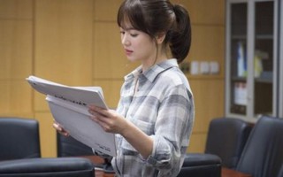 Học Song Hye-kyo mặc đồ 'Hậu duệ mặt trời'
