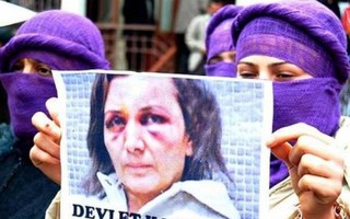 Thổ Nhĩ Kỳ: Phụ nữ bị 'bao vây' bởi bạo hành