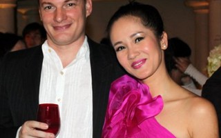 Hồng Nhung công khai chuyện ly hôn vào ngày Gia đình Việt Nam