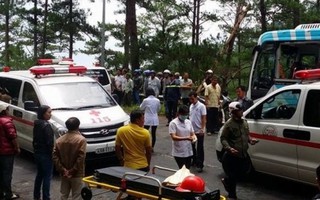 Hai xe du lịch đâm nhau trên đèo Prenn, 7 người chết 