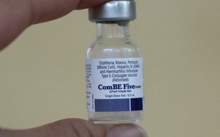 Ngừng sử dụng lô vaccine ComBe Five gây phản ứng nặng sau tiêm khiến 1 trẻ tử vong