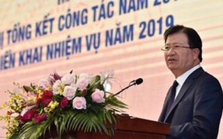 Phó Thủ tướng Trịnh Đình Dũng dự Hội nghị triển khai nhiệm vụ năm 2018 của Tập đoàn Điện lực 