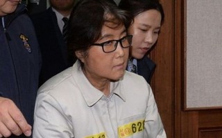 Bà Choi Soon-sil lại ra tòa và bác bỏ cáo buộc