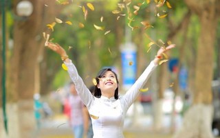 Phụ nữ Hà Nội ‘U40’ ngọt ngào với mùa lá rụng