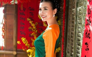Mỹ nhân Việt xúng xính áo dài đón Tết