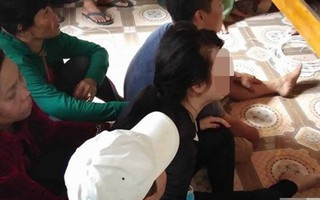 Vụ tai nạn ô tô thảm khốc ở Quảng Nam: Cô dâu khóc nghẹn bên linh cữu chú rể