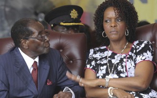 Đệ nhất phu nhân Zimbabwe đối mặt với nhiều tội danh 